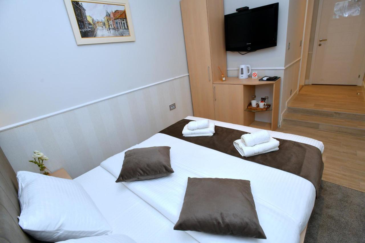 President Aparthotel Cacak Exterior photo